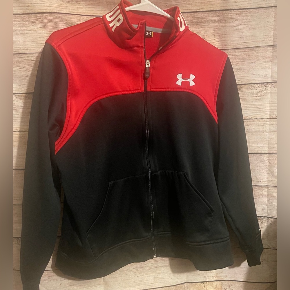 Youth Under Armour zip up. Size large. Great condition.